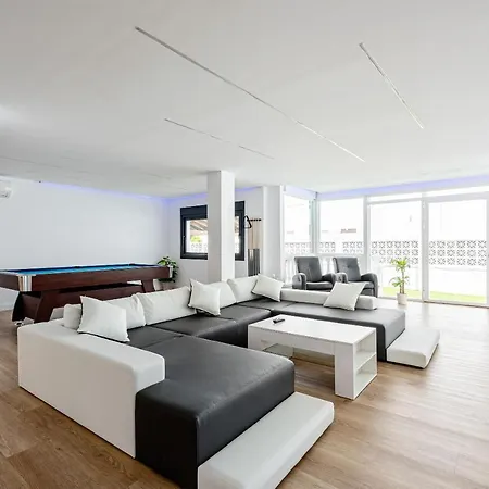 Mar Villa *